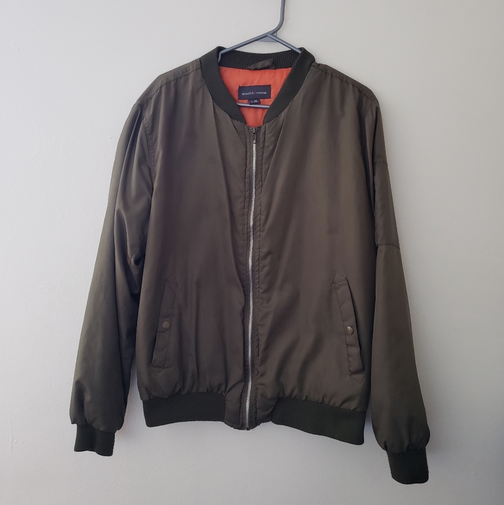 🦋UNISEX Reversible Army Green Light Bomber Jacket